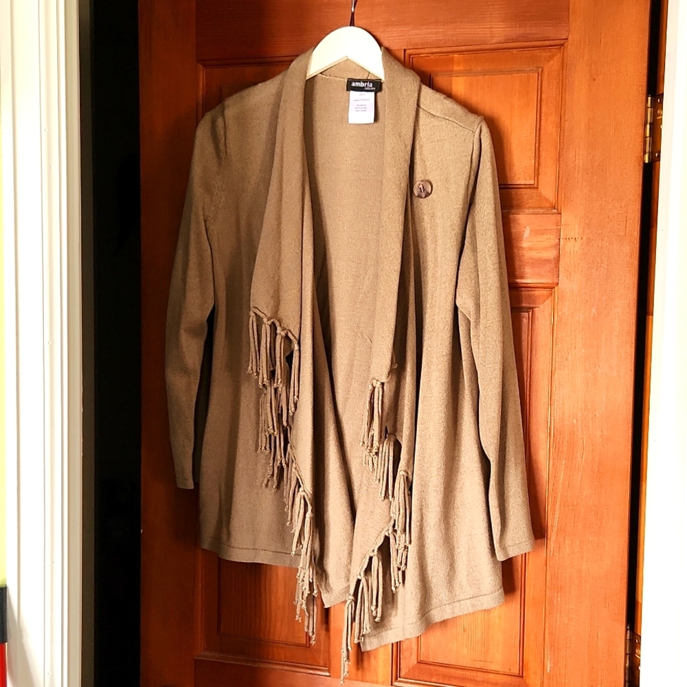 Fringed shawl sweater with button